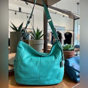 Calvin Klein Turquoise Leather Shoulder Bag